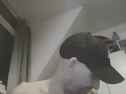 DOUBLETROUBLE7773 model from StripChat