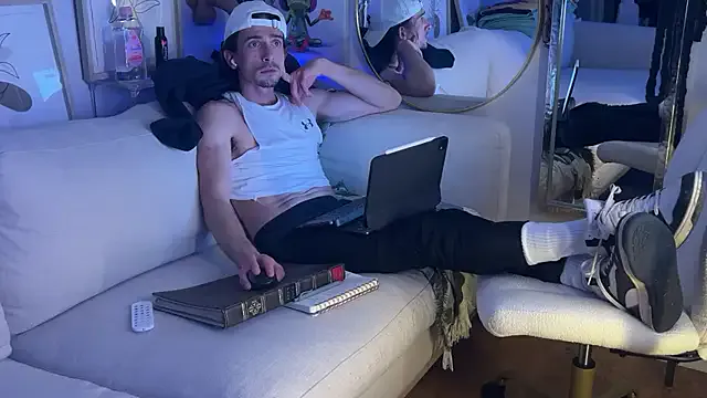 DylanBrook model from StripChat