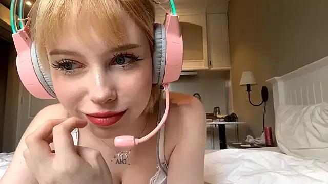FlowMia on StripChat 