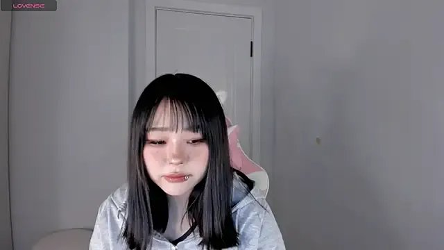 hee_young11 — make me smile