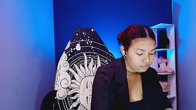 JadaRoberts on StripChat 