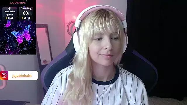 jujubinhahot on StripChat 