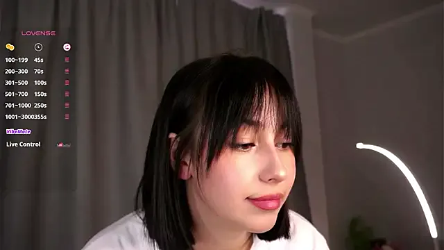 JuleeSamec model from StripChat