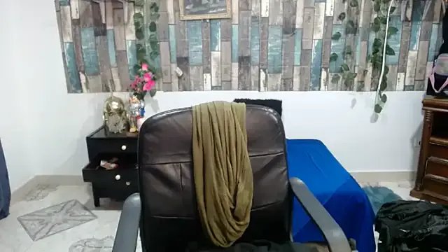 KarimaSarabe — DANCING NAKED