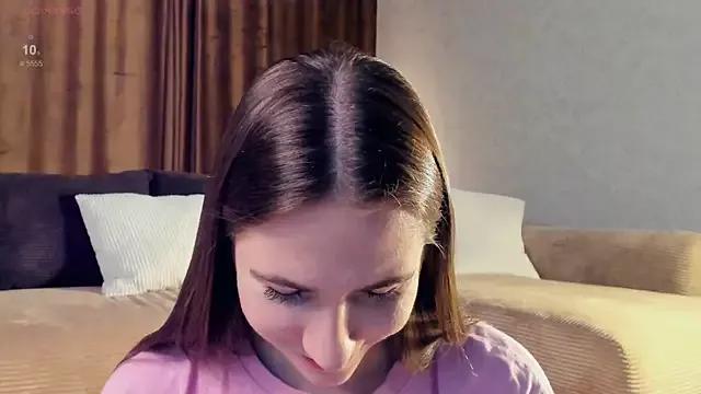 Kira_mindnes on StripChat 