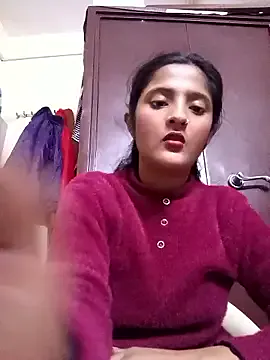 KittyBby14 on StripChat