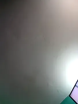 Kkitty__99 on StripChat