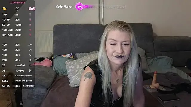 lisalustjouw — helemaal naakt