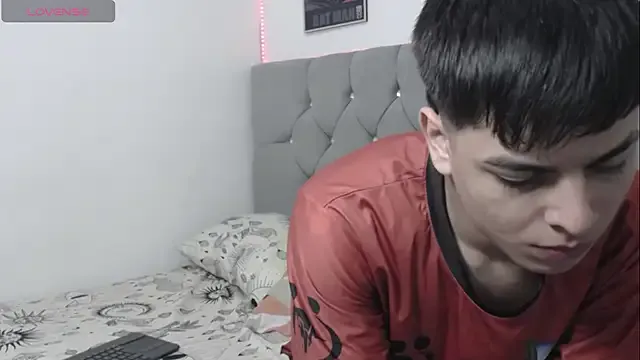 Loganjhonson19's avatar