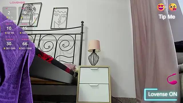 LollaVibes — squirt and snap !!