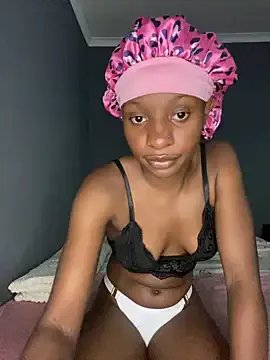 LonelyQueenxx25 — Freechat on StripChat