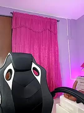 LunaaRosse — Freechat on StripChat