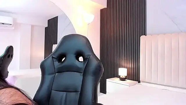 Madiee_Rhea's avatar