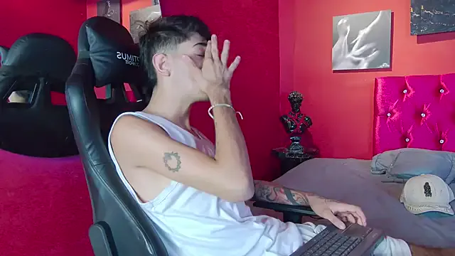 Martony_Storm model from StripChat