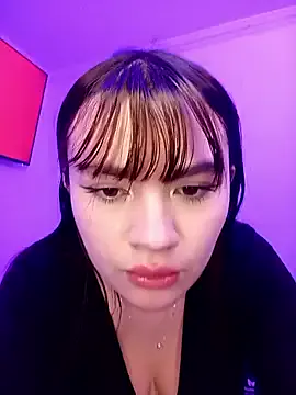 mia_naturall model from StripChat