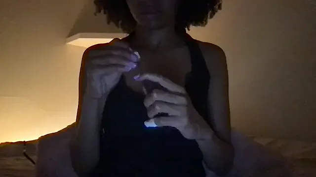 Monarchmistress model from StripChat