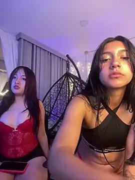 Nahomy_cute1 — Meteme tus dedos 