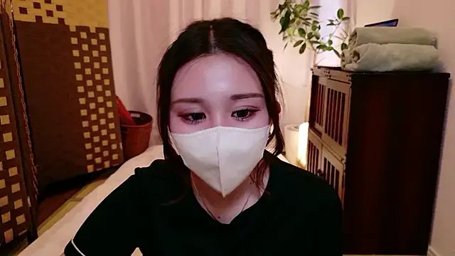 noa_chi — Freechat on StripChat