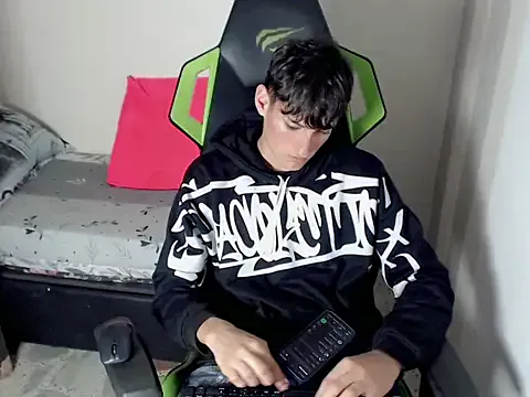 Pablito_junior model from StripChat