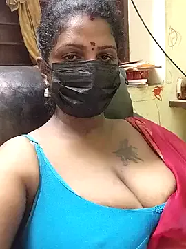 poojaa-rani on StripChat
