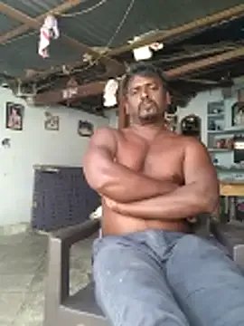rohanhotguy's avatar