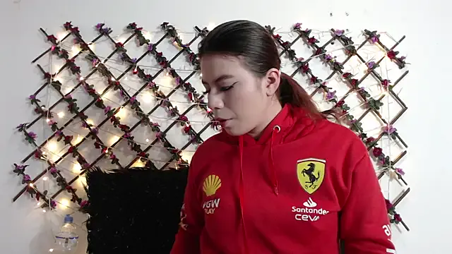 Samantha_Wallker on StripChat