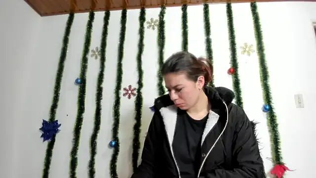 Samantha_Wallker on StripChat