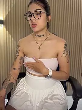 Sarasanders_4 — HI SARA