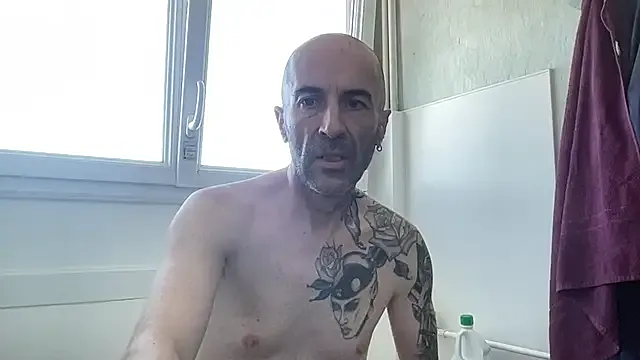 slave44nantes model from sc