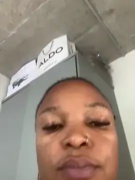 slimcateee — Make me squirt daddy 