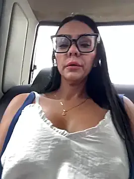 SofhiaTaylor model from sc