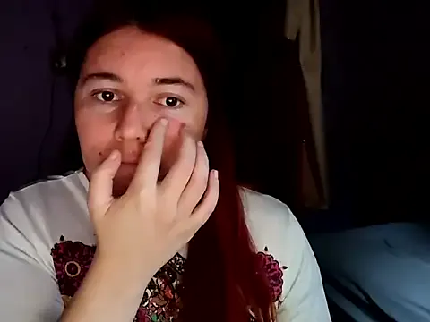 SUBMISSIVE8 model from StripChat