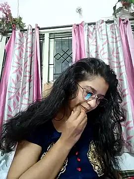 thanusi_2 — Group on StripChat