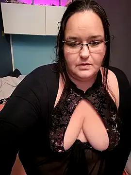 StripChat XxGipsyxX is Freechat XxGipsyxX — How Many Squirt Can You Give Me ??