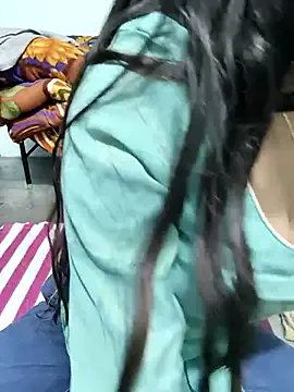 Yours-Zeenat's avatar