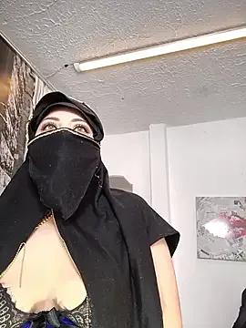 zahra_Jalid — SHOW BOOBS AND TOUCH WITH OIL